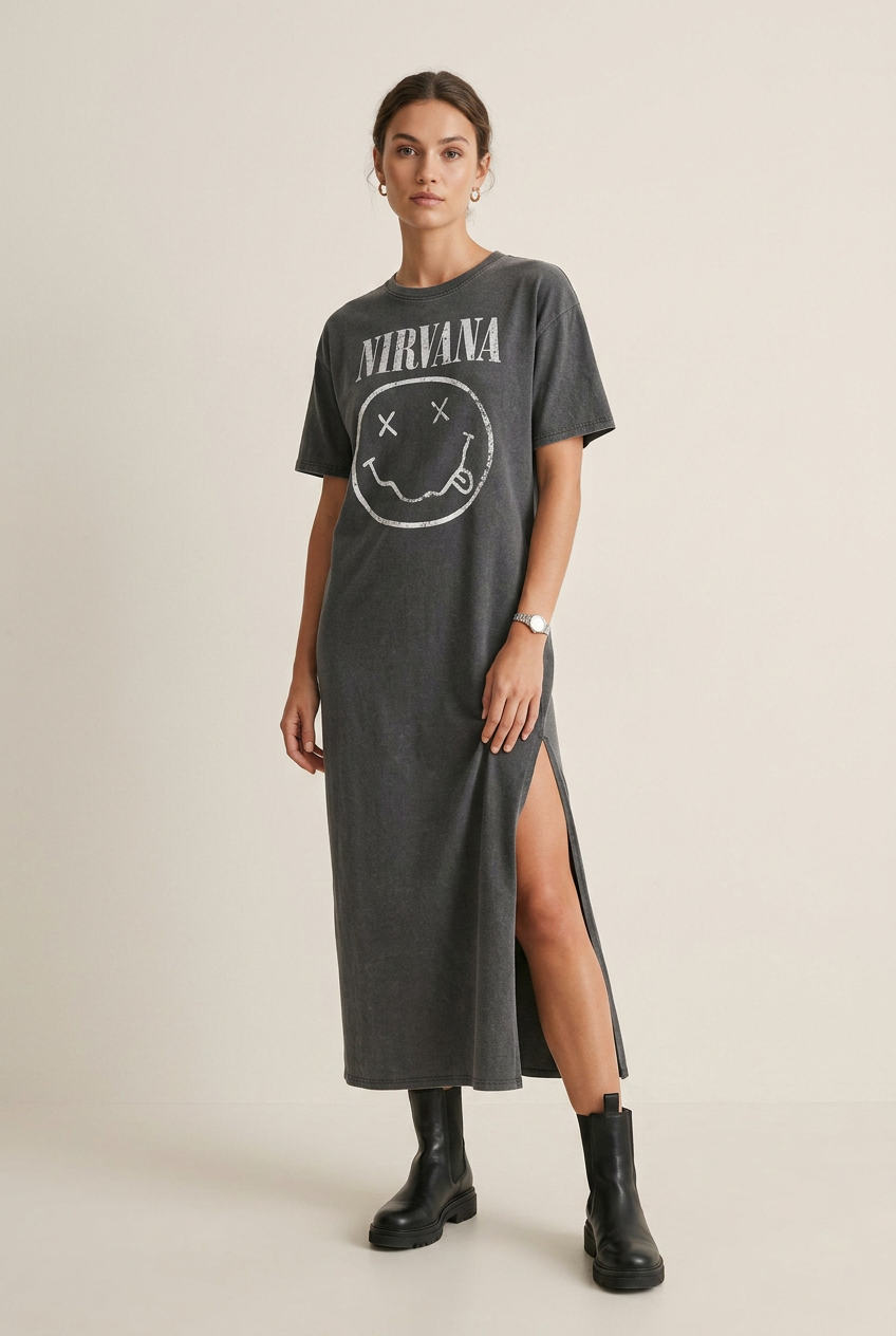 Womenswear look 2
