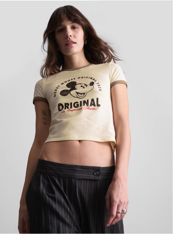 Womenswear look 12