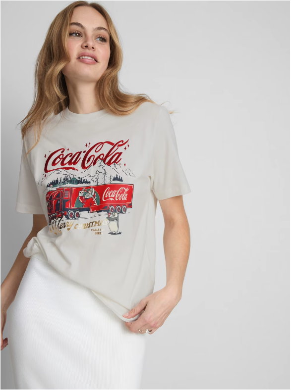 Coca-Cola Christmas tee