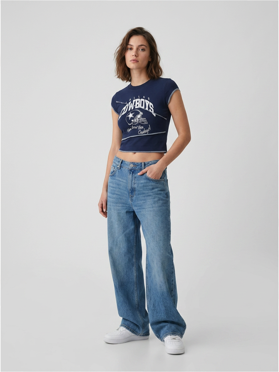 Womenswear look 19