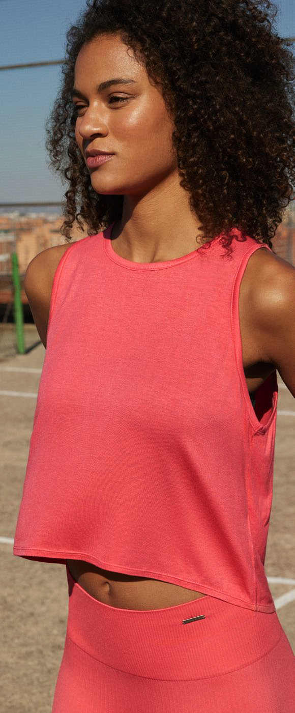 Woman Activewear licensed fashion design — look 42